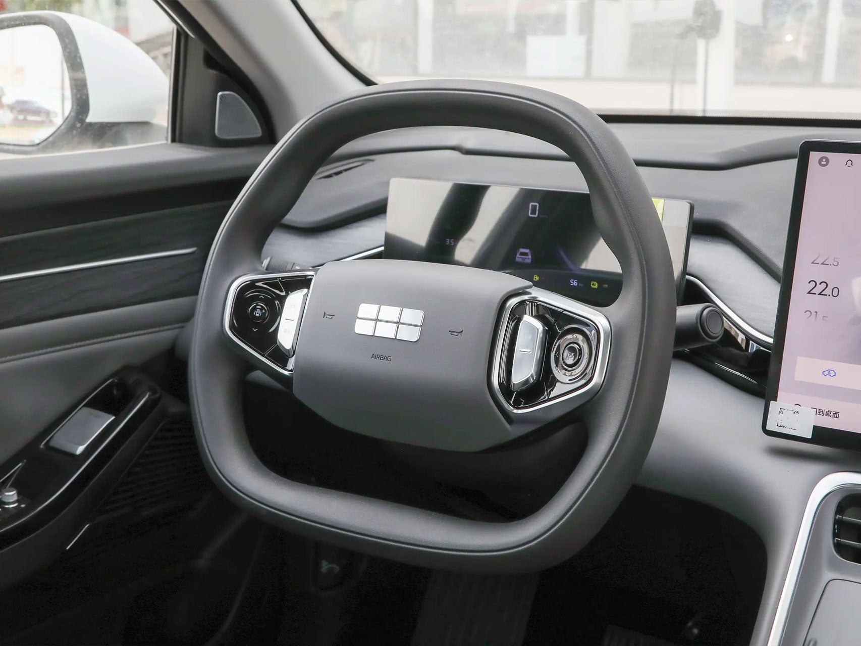 2025 Geely Galaxy L6 PHEV – 1.5 EM-i DHT 60KM (Price Upon Request)